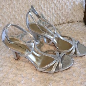 Antonio Melani silver strappy sandals